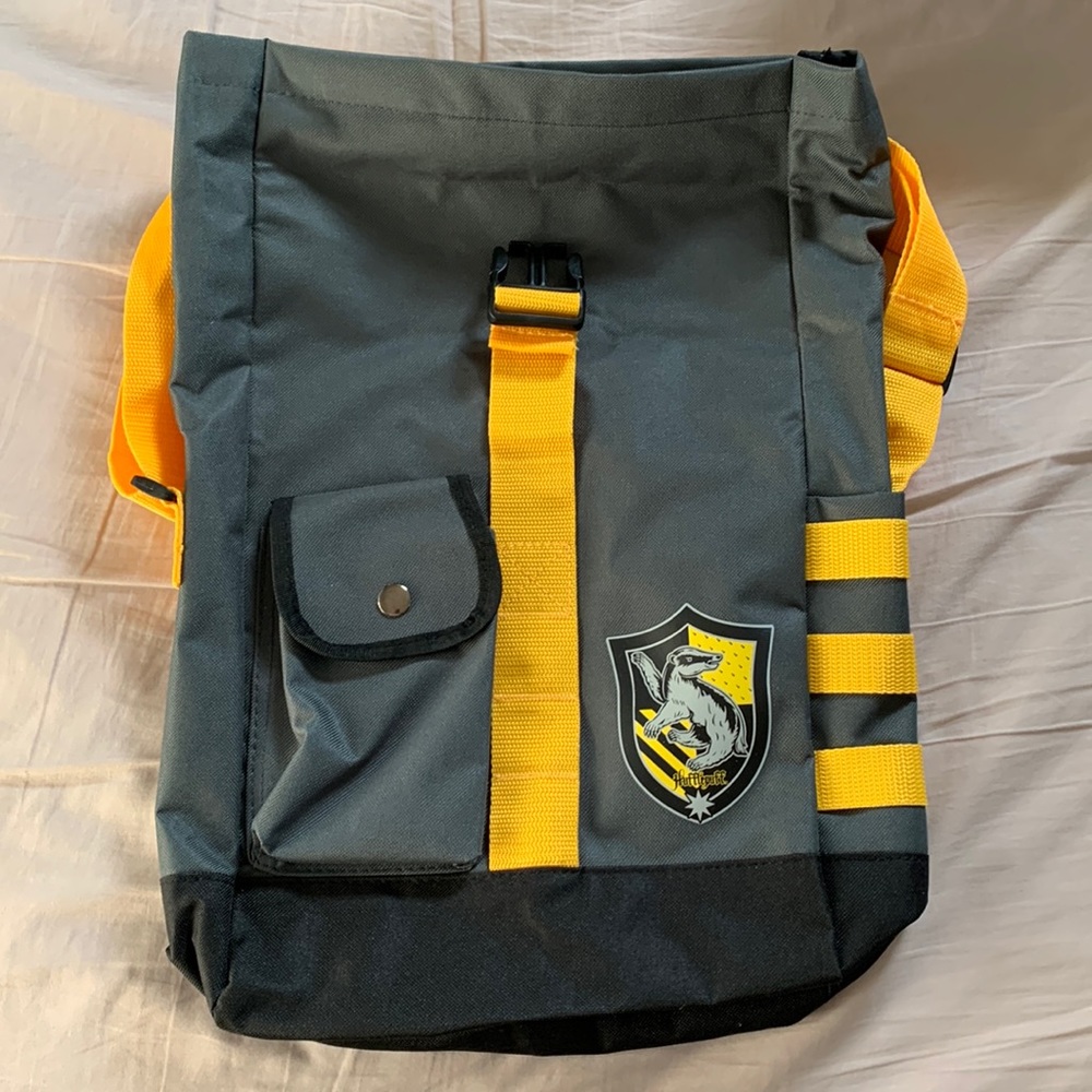 Trendy Gray and Yellow Crossbody Bag